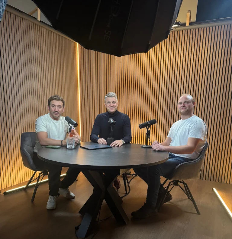 Instagram post from schauspielschulezerboni. This post is in position 1.